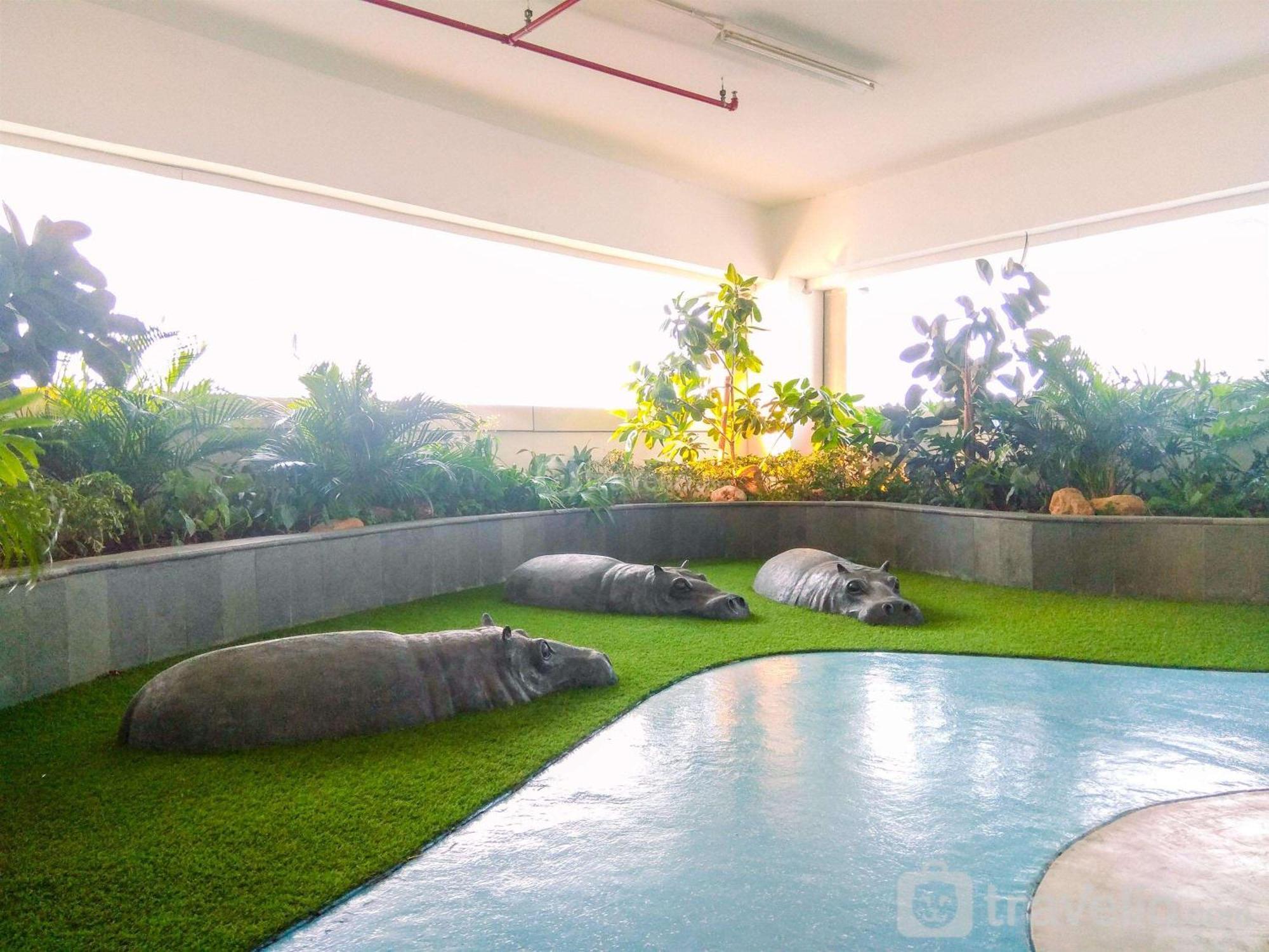 Cozy And At Grand Kamala Lagoon By Travelio Bekasi